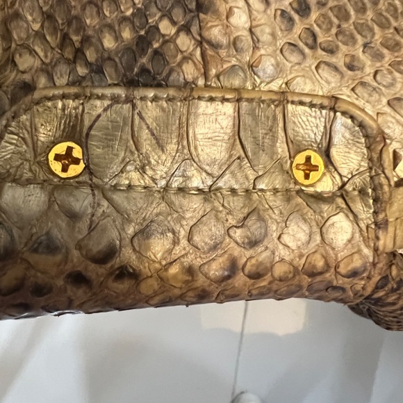 Handbag - Picture 10 of 14